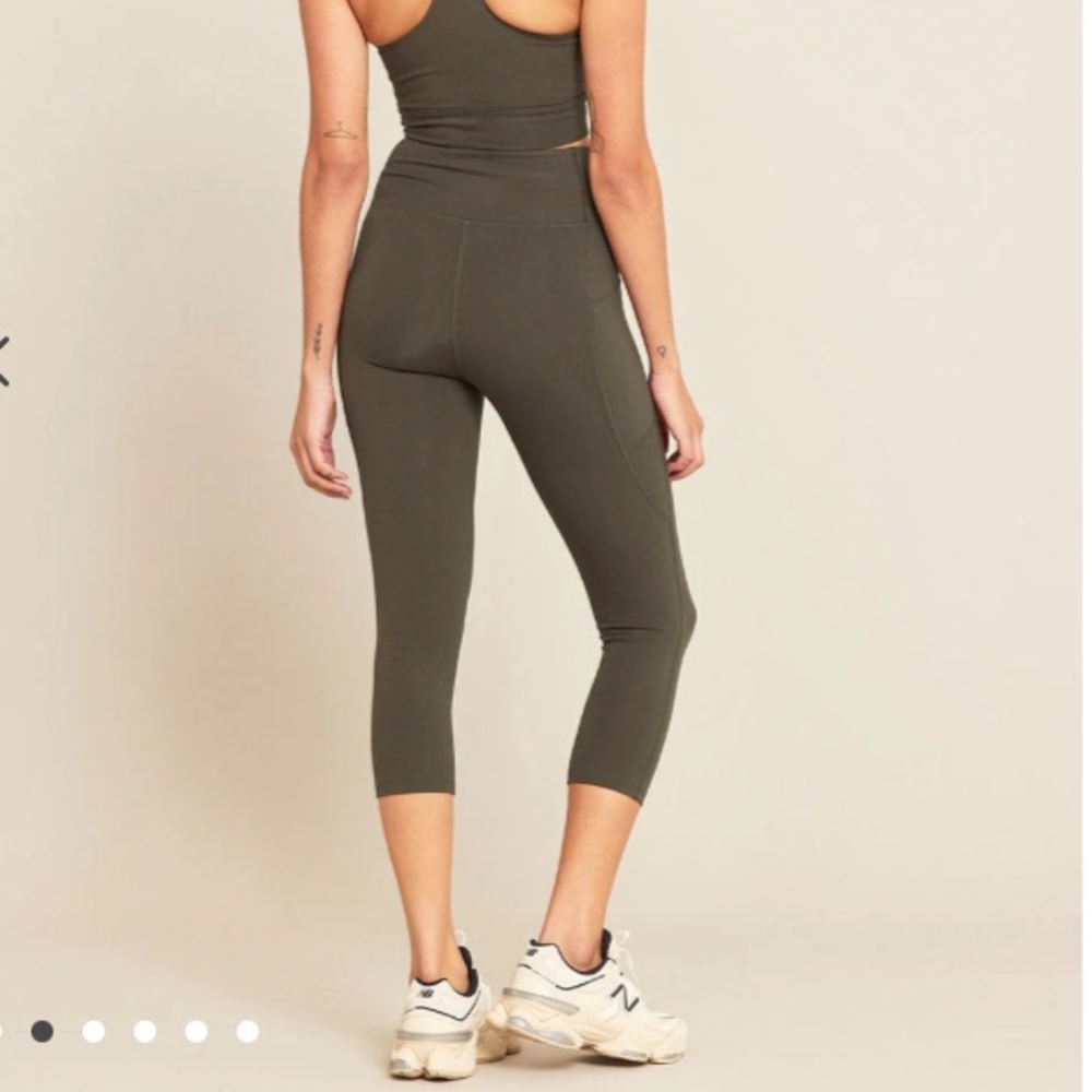 BOODY Motivate 3/4 High-Waist Tights. Size Medium.